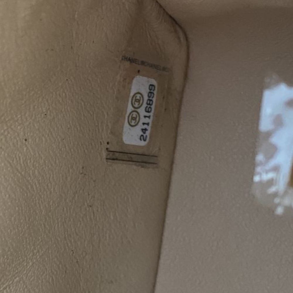 Authentic Chanel classic flap bag - Picture 7 of 9